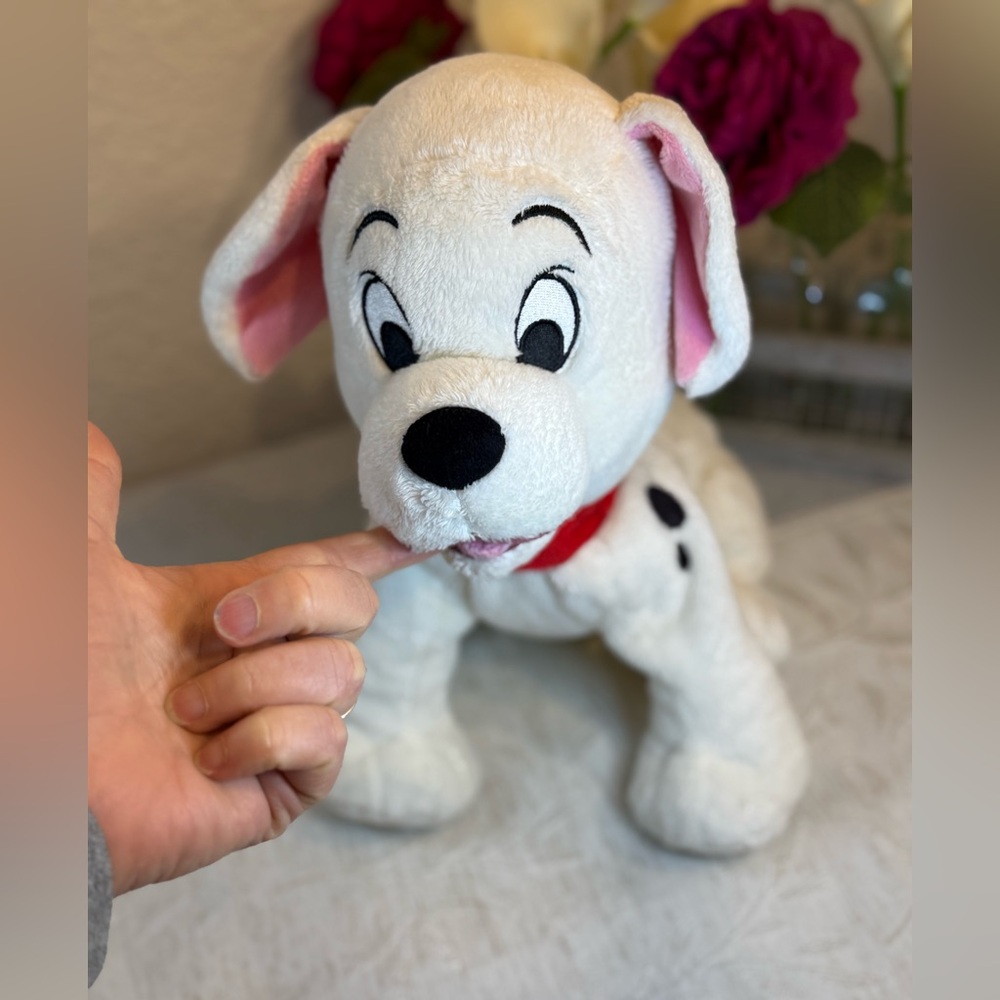 Disney Store Authentic 101 Dalmatians Lucky Puppy Plush 11” Standing Red‎ Collar